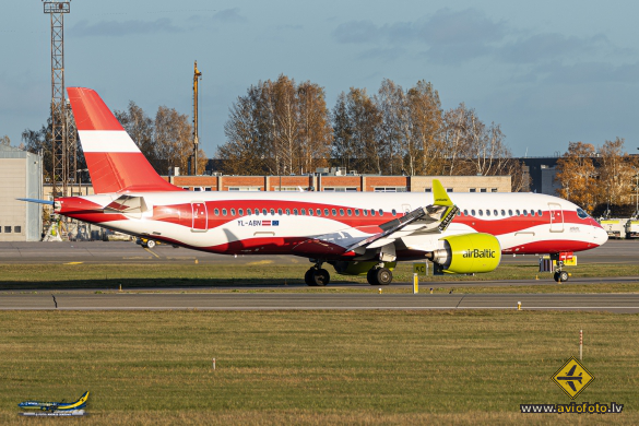 Airbus A220-300