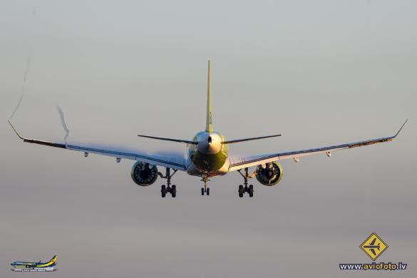 Airbus A220-300