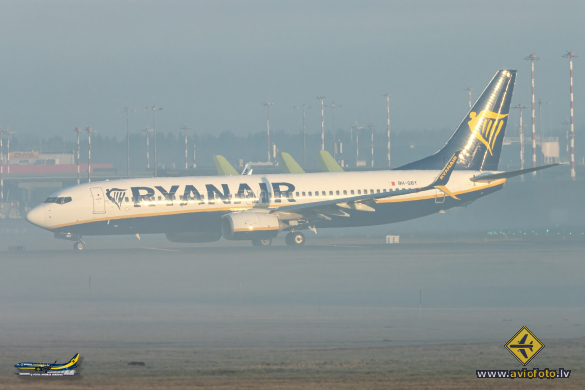 Boeing 737-8AS