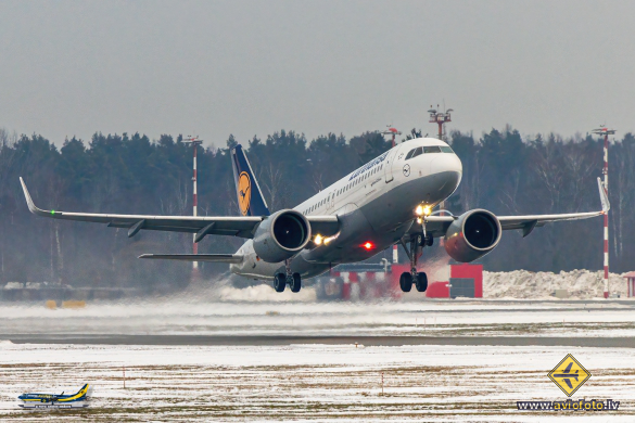 Airbus A320-271N