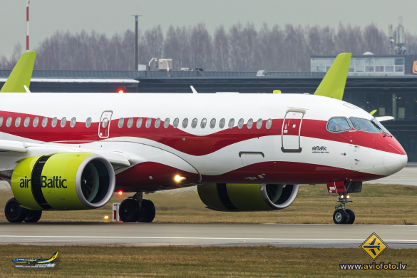 Airbus A220-300