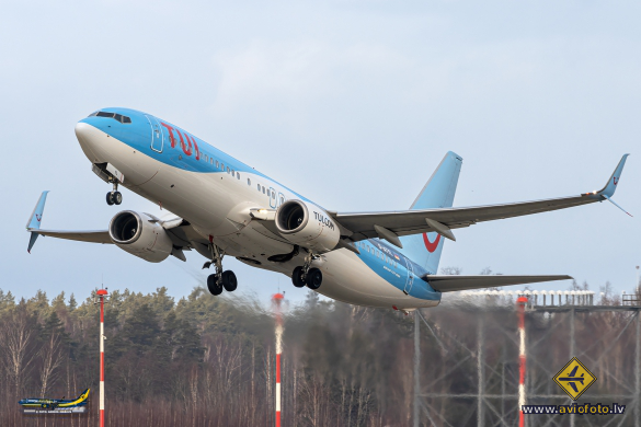 Boeing 737-8K5