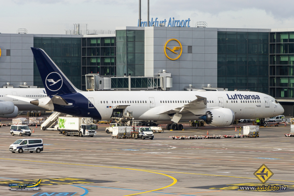Boeing 787-9 Dreamliner
