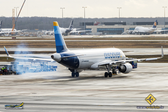 Airbus A320-214