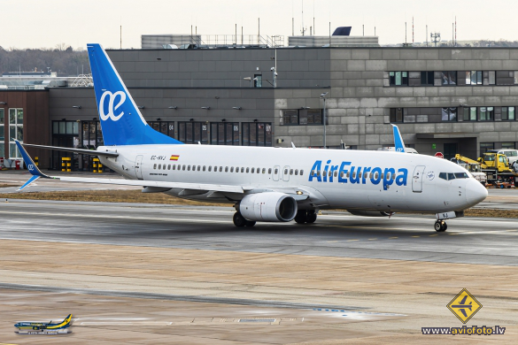 Boeing 737-8K5