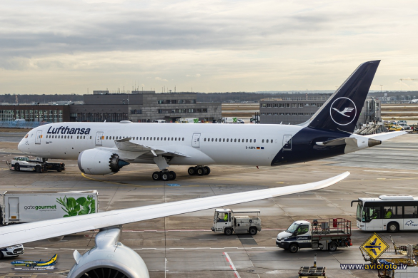 Boeing 787-9 Dreamliner