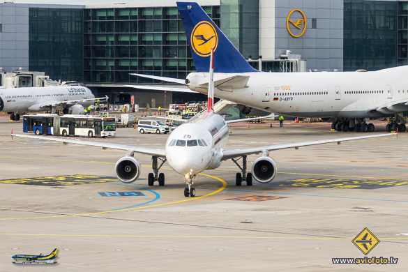 Airbus A320-214