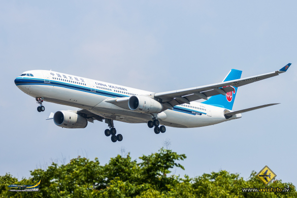 Airbus A330-343