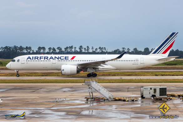 Airbus A350-941
