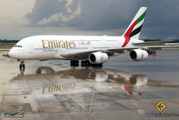 Airbus A380-842