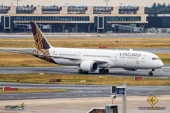 Boeing 787-9 Dreamliner