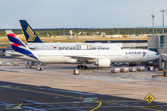 Boeing 777-32W/ER