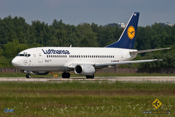 Boeing 737-330