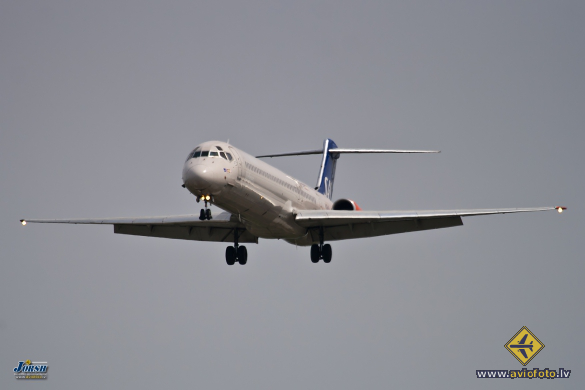 McDonnell Douglas MD-82 (DC-9-82)