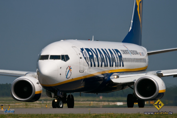 Boeing 737-8AS