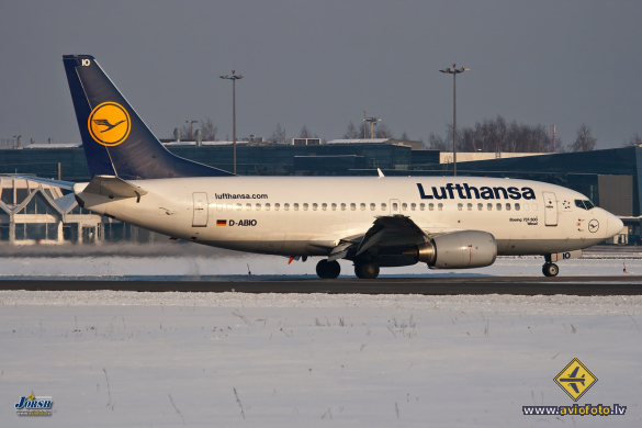 Boeing 737-530