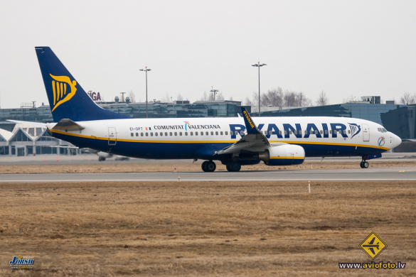 Boeing 737-8AS