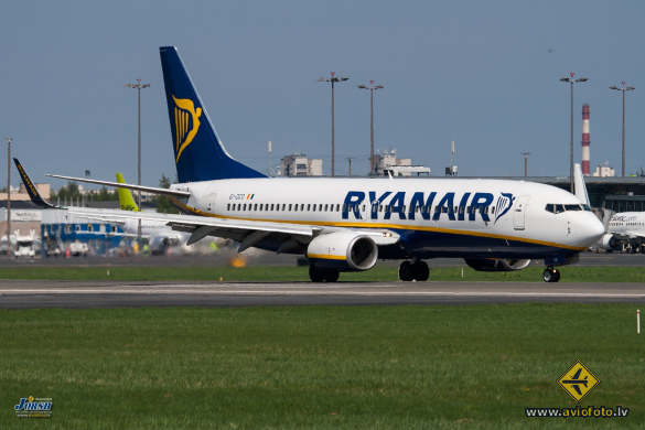 Boeing 737-8AS