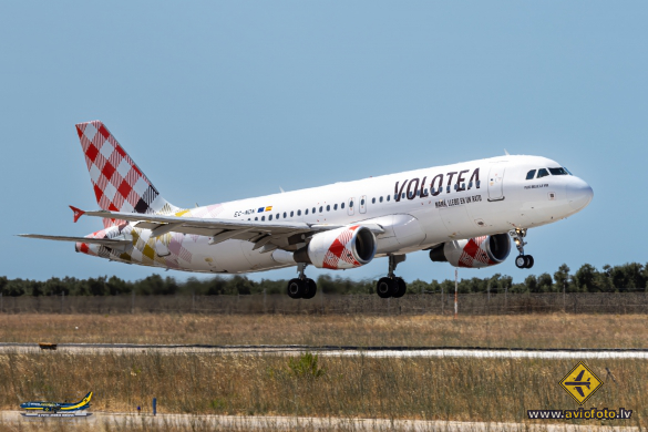 Airbus A320-216