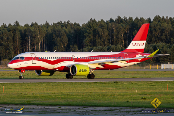 Airbus A220-300