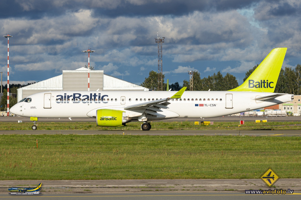 Airbus A220-300