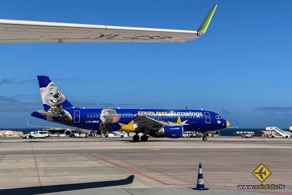 Airbus A320-214