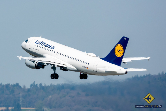 Airbus A319-114