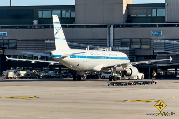 Airbus A320-212