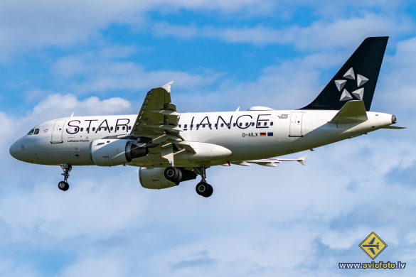 Airbus A319-114