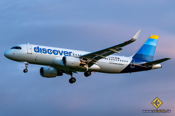 Airbus A320-214