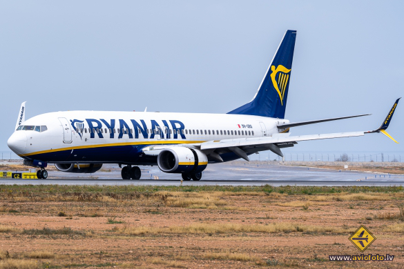 Boeing 737-8AS