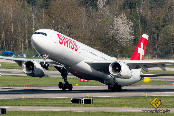 Airbus A330-343