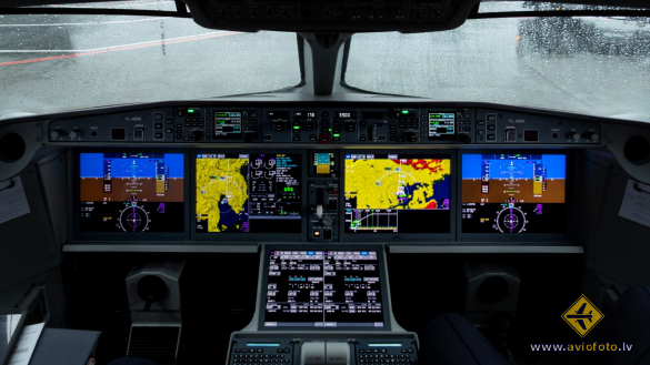 Airbus A220-300