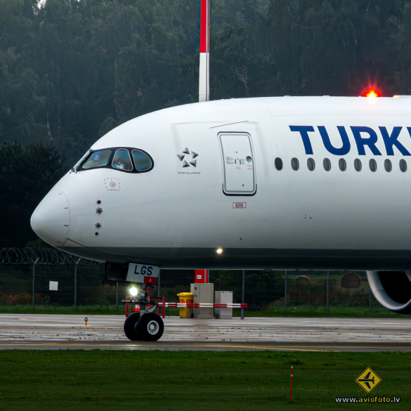 Airbus A350-941