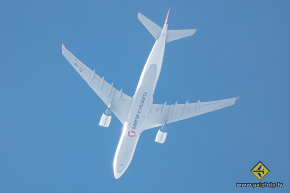 Airbus A330-223