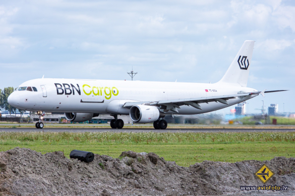 Airbus A321-211(P2F)