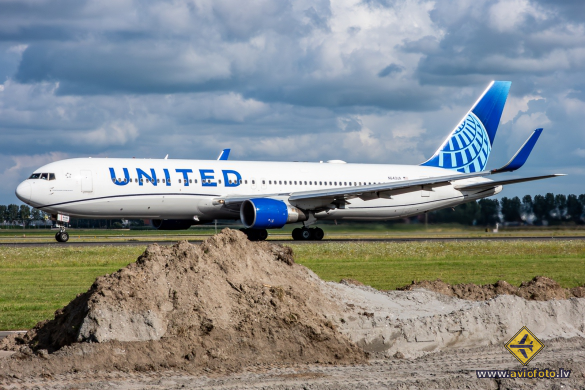 Boeing 767-332/ER