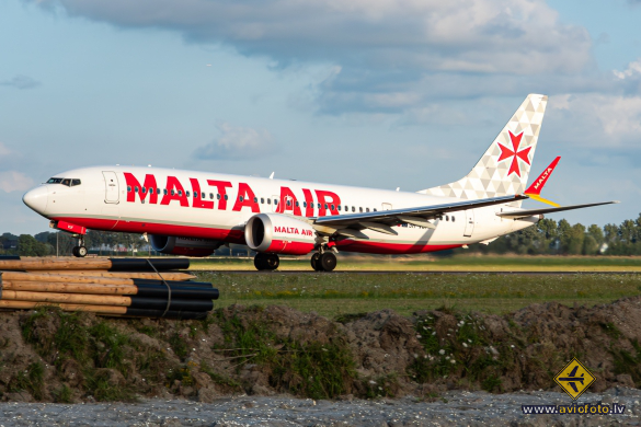 Boeing 737-8 MAX 200