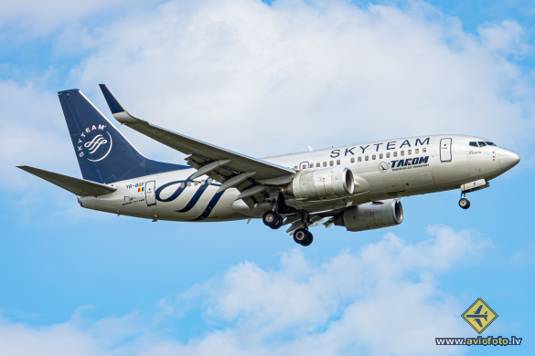 Boeing 737-78J