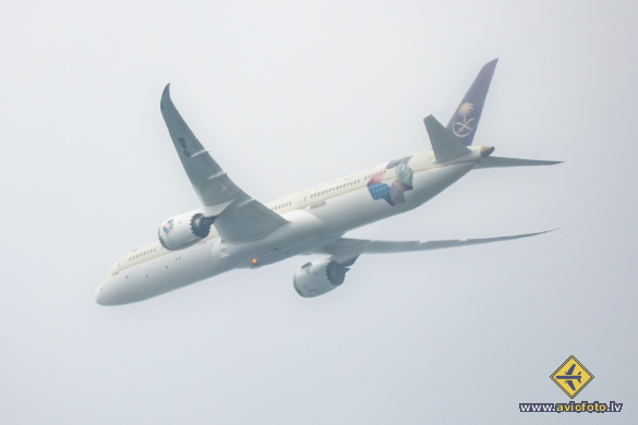 Boeing 787-10 Dreamliner