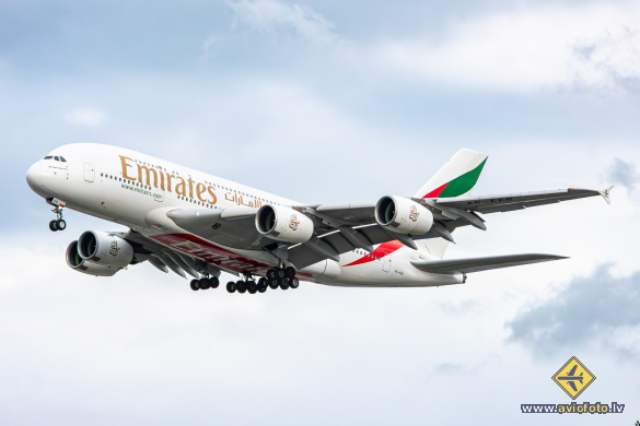 Airbus A380-861