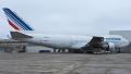 Boeing 747-128