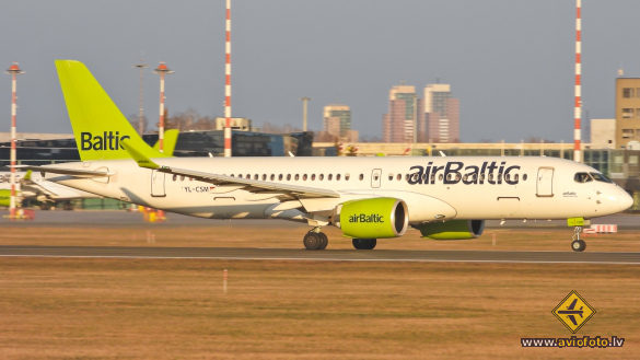 Airbus A220-300
