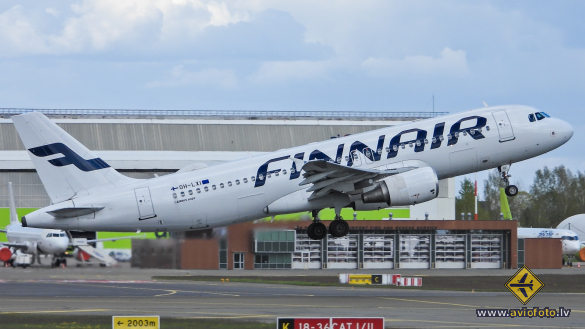 Airbus A320-214
