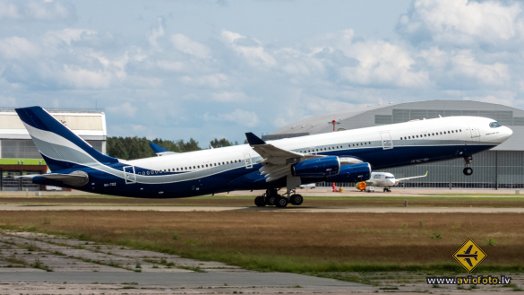 Airbus A340-313