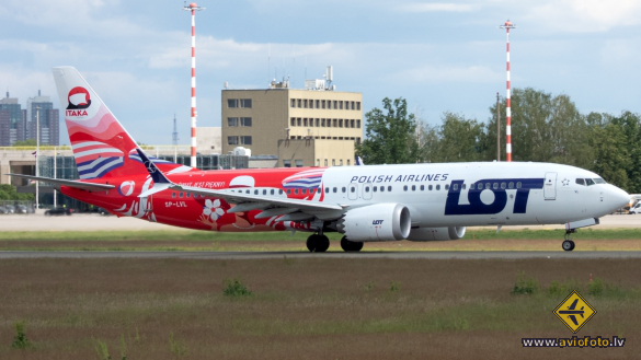 Boeing 737-8 MAX