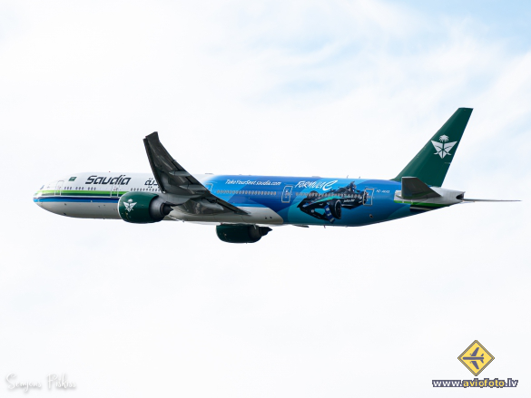 Boeing 777-368/ER