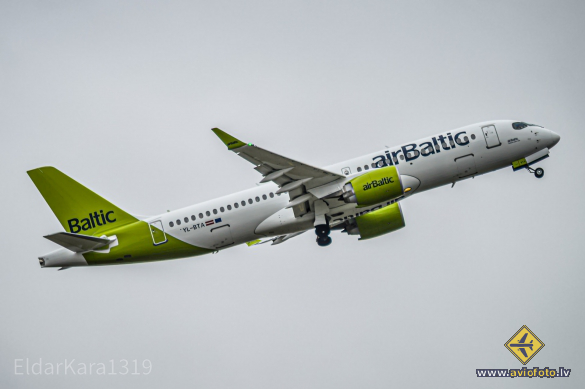 Airbus A220-300