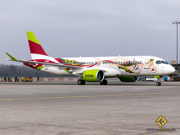 Airbus A220-300