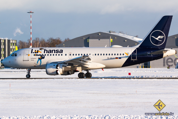 Airbus A319-114